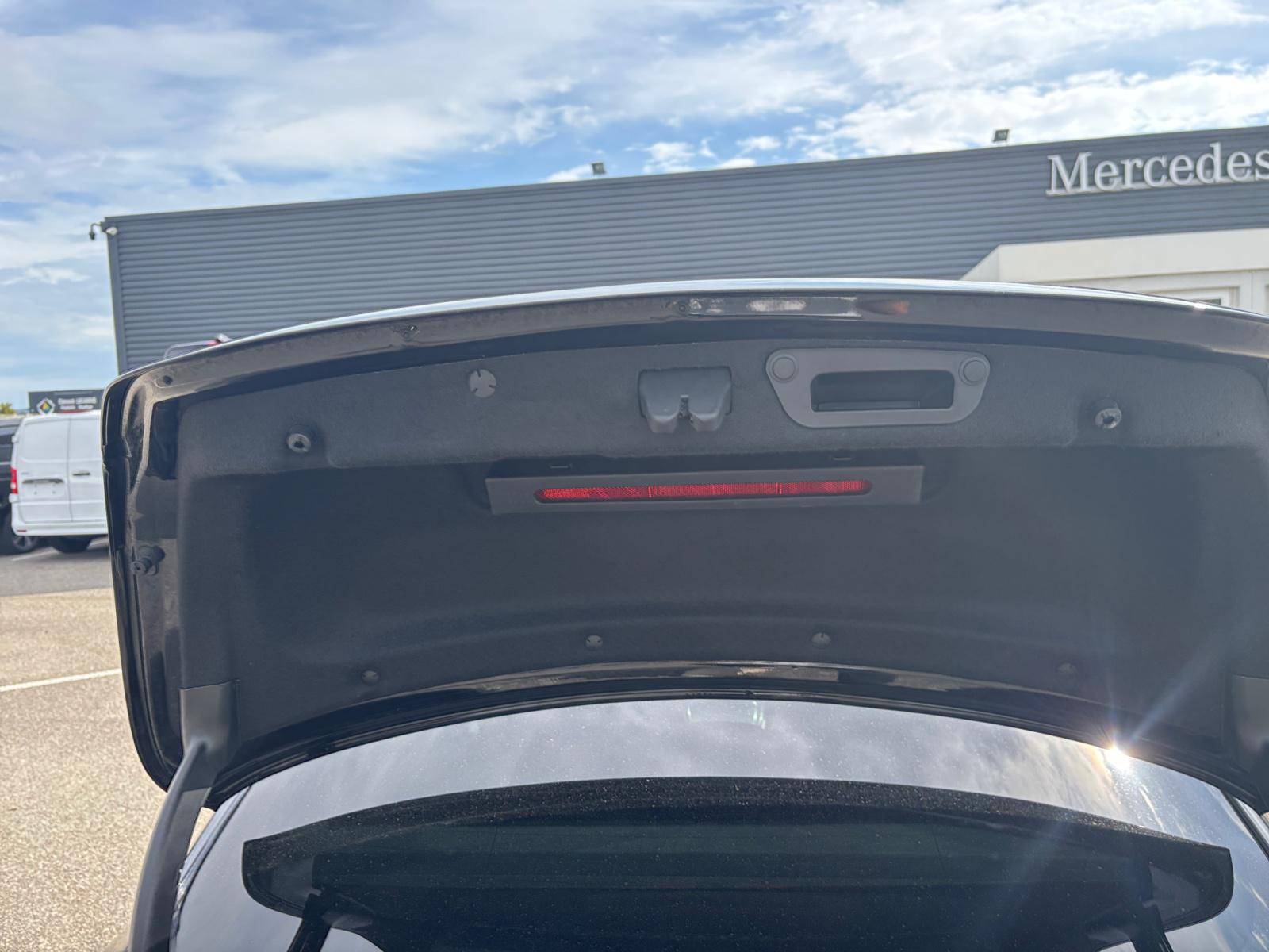 Image Mercedes-Benz CLASSE C BERLINE Classe C 300 e Berline AMG Line  Classe C 300 e Berline AMG Line