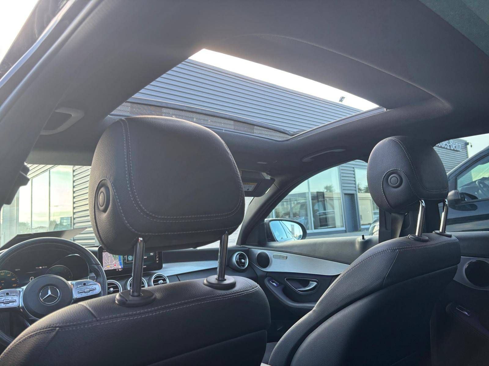 Image Mercedes-Benz CLASSE C BERLINE Classe C 300 e Berline AMG Line  Classe C 300 e Berline AMG Line