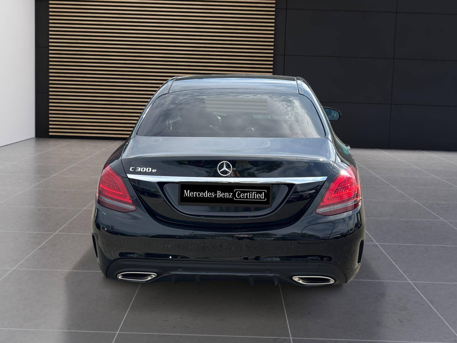 Image Mercedes-Benz CLASSE C BERLINE Classe C 300 e Berline AMG Line  Classe C 300 e Berline AMG Line