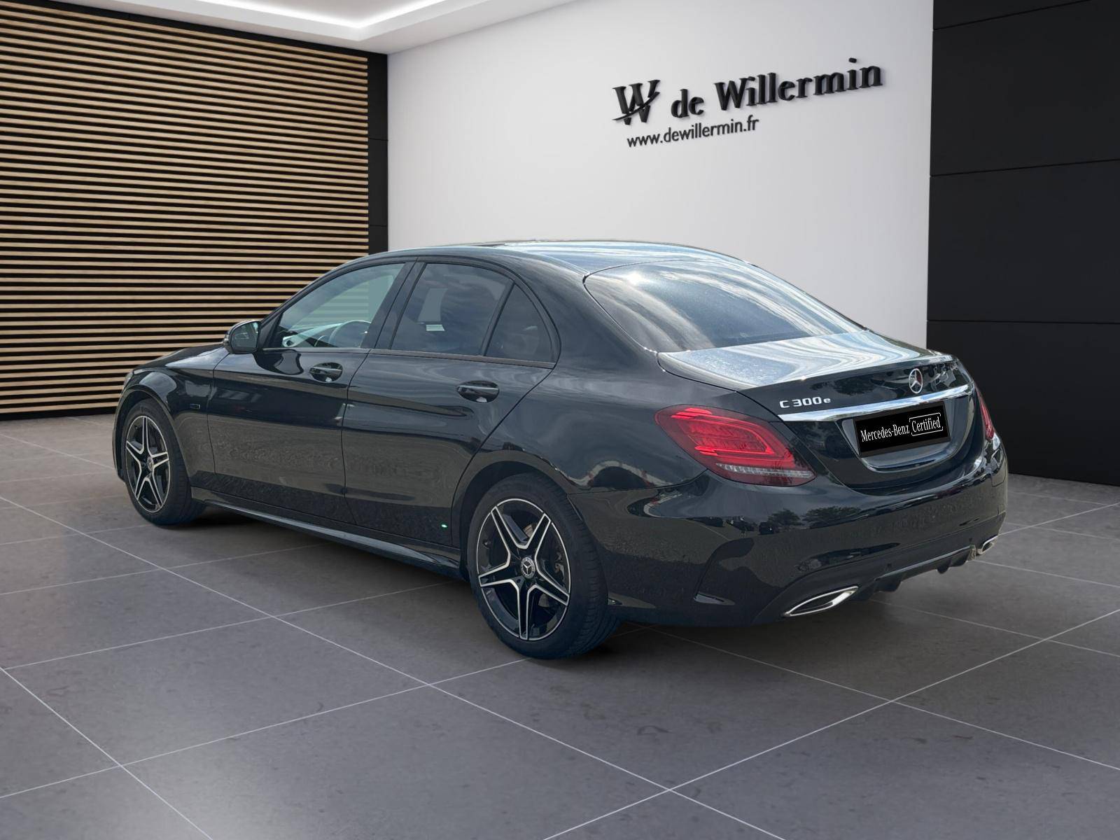 Image Mercedes-Benz CLASSE C BERLINE Classe C 300 e Berline AMG Line  Classe C 300 e Berline AMG Line