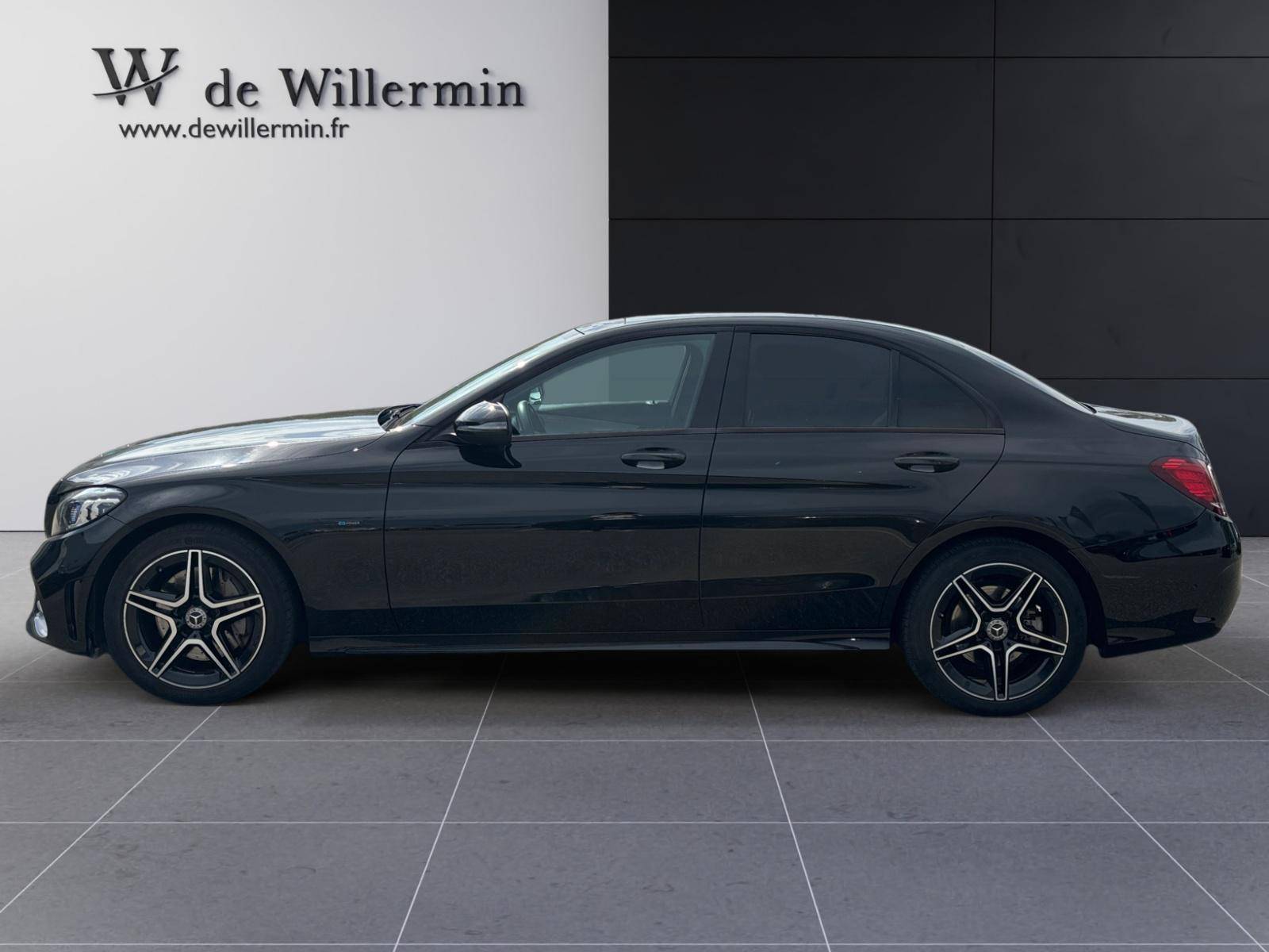 Image Mercedes-Benz CLASSE C BERLINE Classe C 300 e Berline AMG Line  Classe C 300 e Berline AMG Line