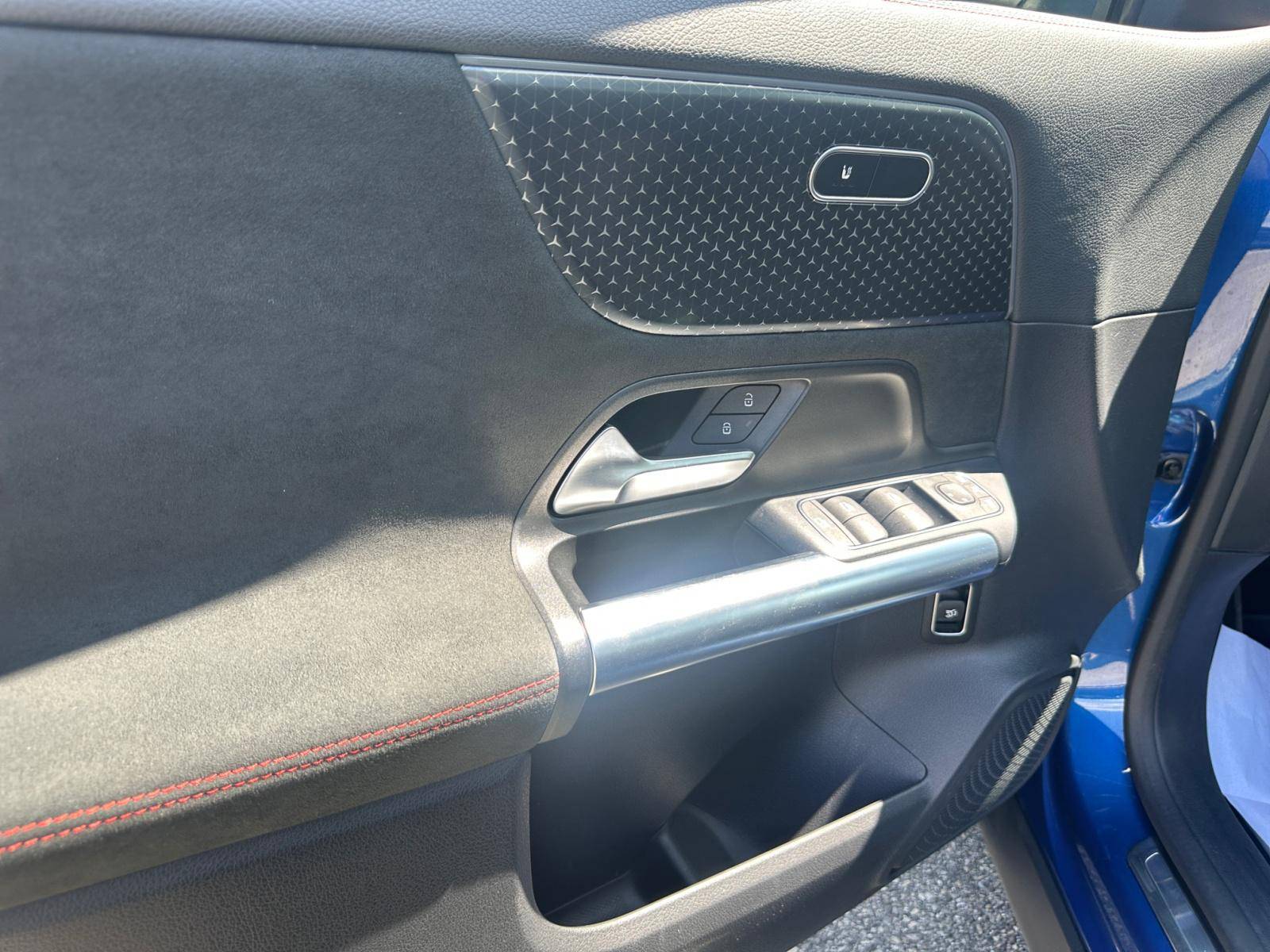 Image Mercedes-Benz EQA 250+ AMG Line  EQA 250+ AMG Line