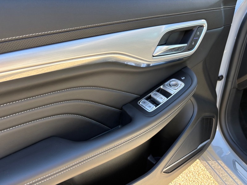 Image MG MARVEL R Luxury   179 ch 