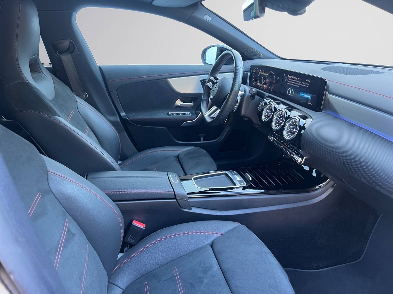 Image Mercedes-Benz CLA SHOOTING BRAKE CLA 200 d Shooting Brake AMG Line  CLA 200D AMG LINE