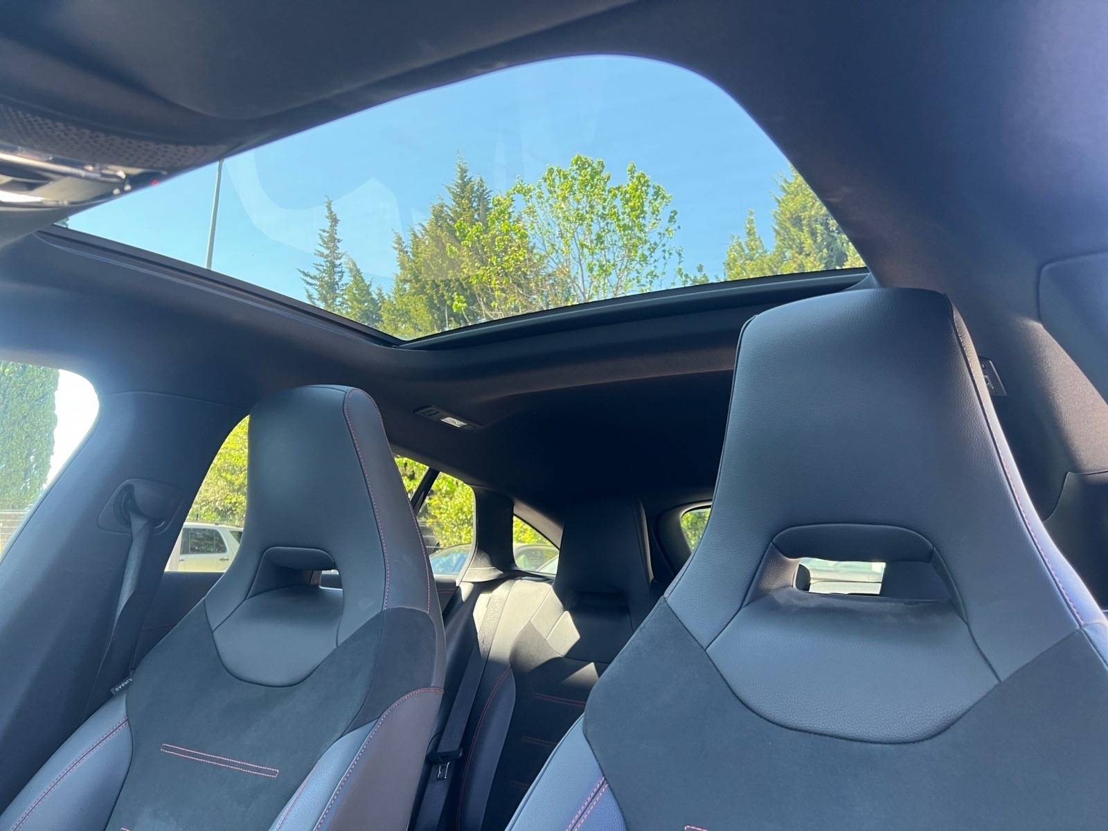 Image Mercedes-Benz CLA SHOOTING BRAKE CLA 200 d Shooting Brake AMG Line  CLA 200D AMG LINE