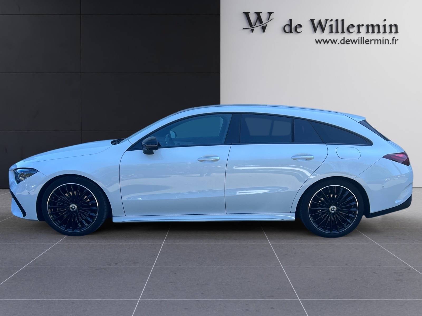 Image Mercedes-Benz CLA SHOOTING BRAKE CLA 200 d Shooting Brake AMG Line  CLA 200D AMG LINE
