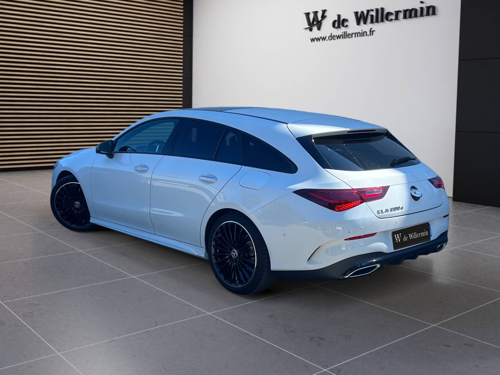 Image Mercedes-Benz CLA SHOOTING BRAKE CLA 200 d Shooting Brake AMG Line  CLA 200D AMG LINE