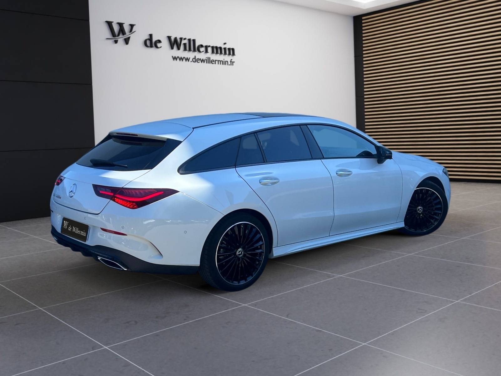 Image Mercedes-Benz CLA SHOOTING BRAKE CLA 200 d Shooting Brake AMG Line  CLA 200D AMG LINE