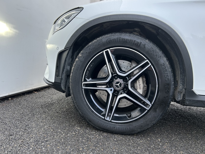 Image Mercedes-Benz GLC SUV GLC 220 d 4MATIC SUV AMG Line  GLC 220D 4MATIC SUV AMG LINE