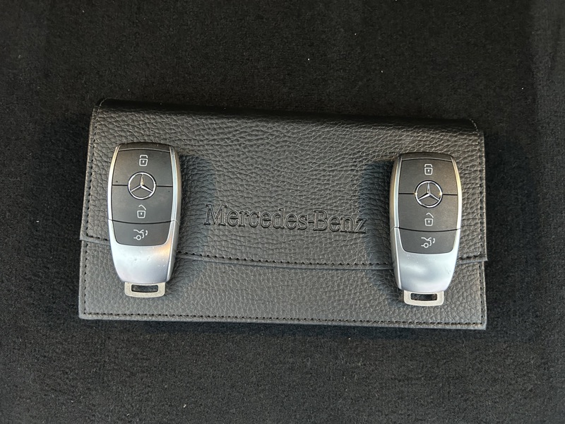 Image Mercedes-Benz GLC SUV GLC 220 d 4MATIC SUV AMG Line  GLC 220D 4MATIC SUV AMG LINE