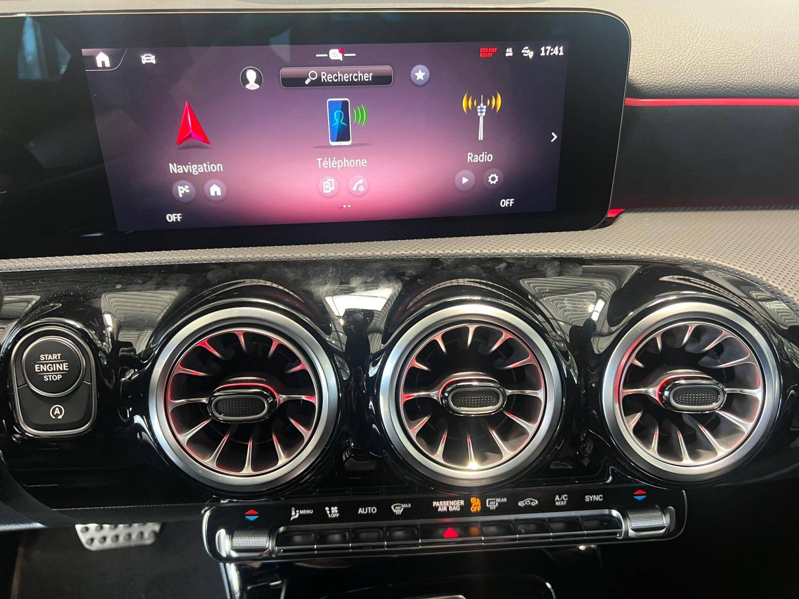 Image Mercedes-Benz CLASSE A 200 d AMG Line  Classe A 200 d AMG Line