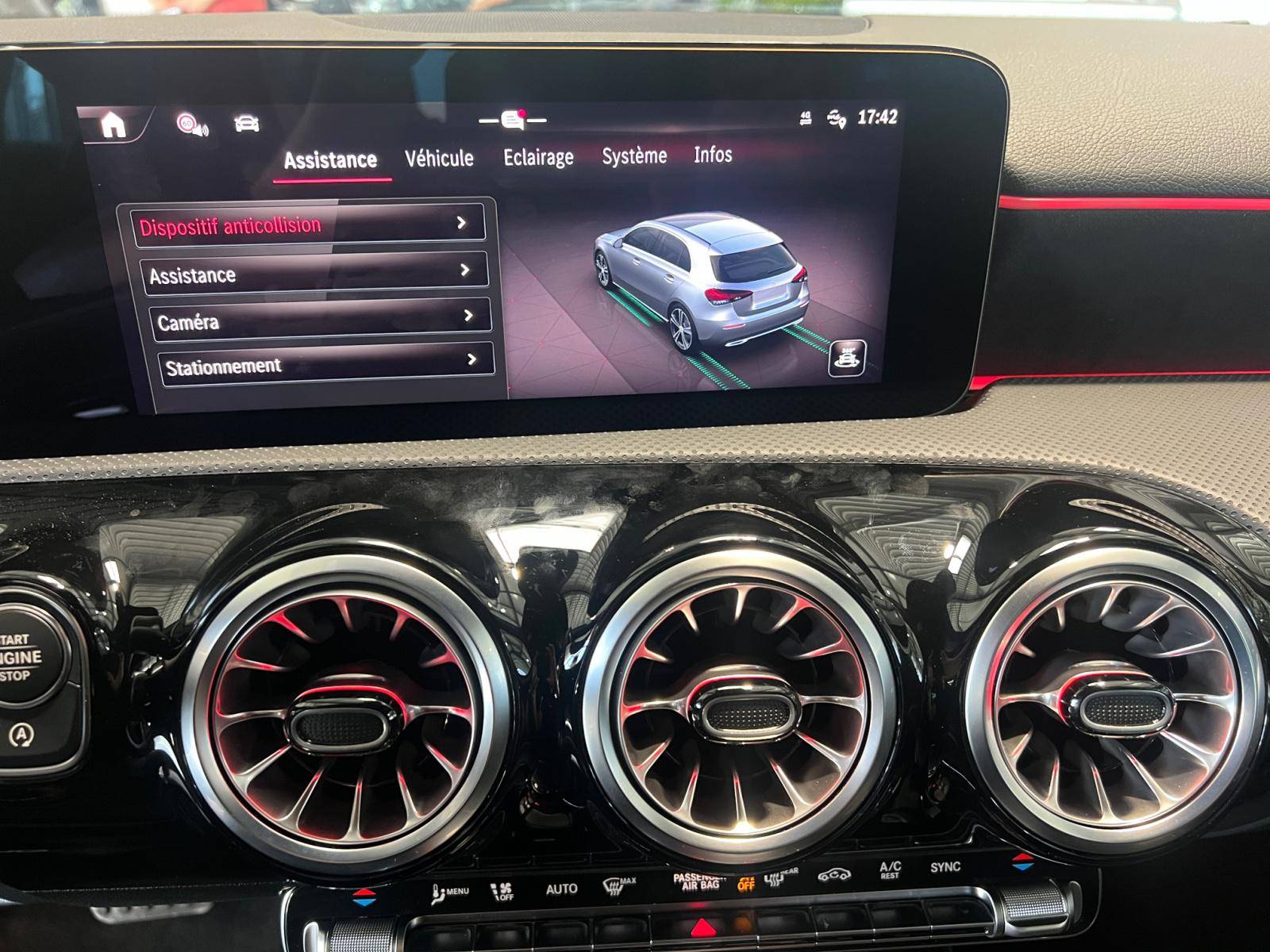 Image Mercedes-Benz CLASSE A 200 d AMG Line  Classe A 200 d AMG Line