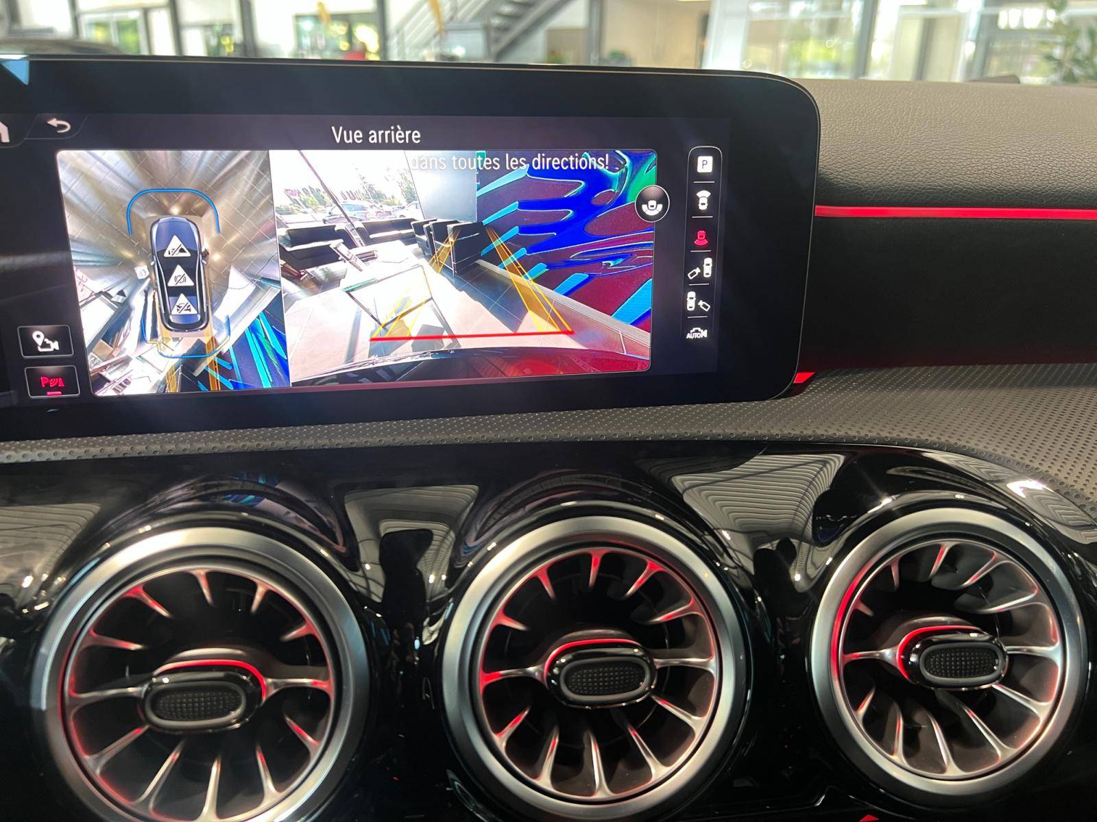 Image Mercedes-Benz CLASSE A 200 d AMG Line  Classe A 200 d AMG Line