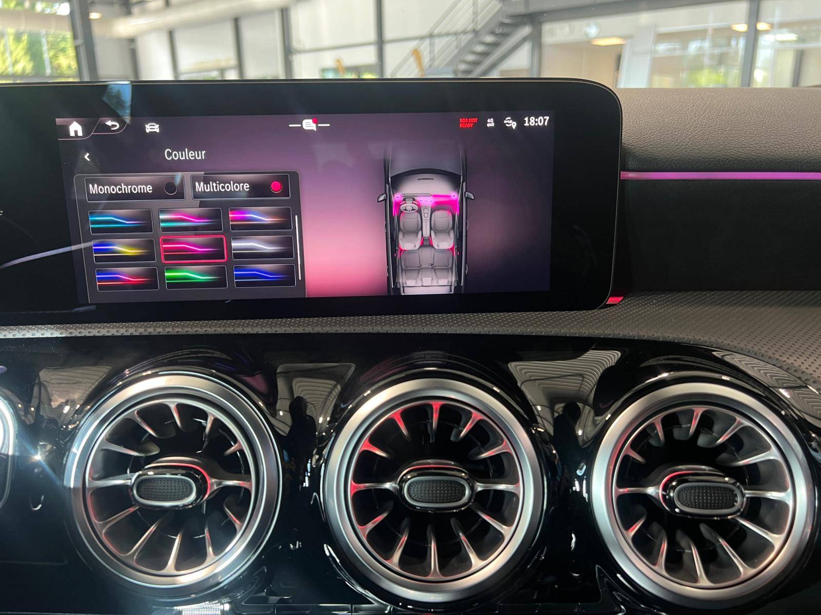 Image Mercedes-Benz CLASSE A 200 d AMG Line  Classe A 200 d AMG Line