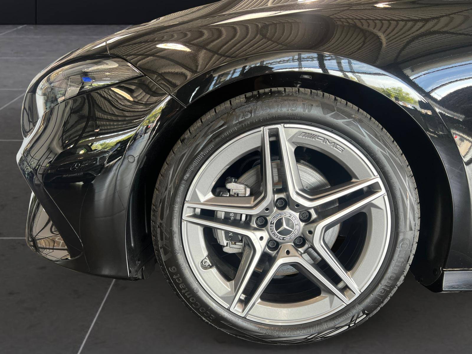 Image Mercedes-Benz CLASSE A 200 d AMG Line  Classe A 200 d AMG Line