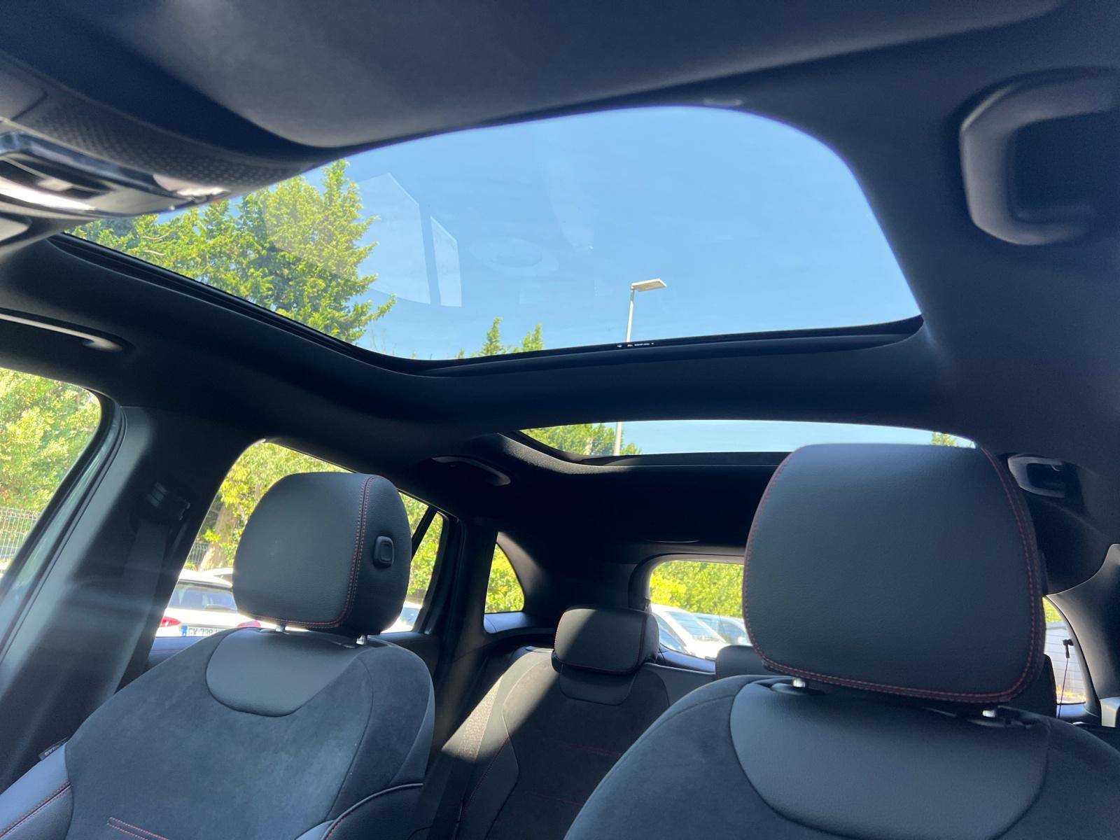 Image Mercedes-Benz GLA 200 d AMG Line  GLA 200 d AMG Line