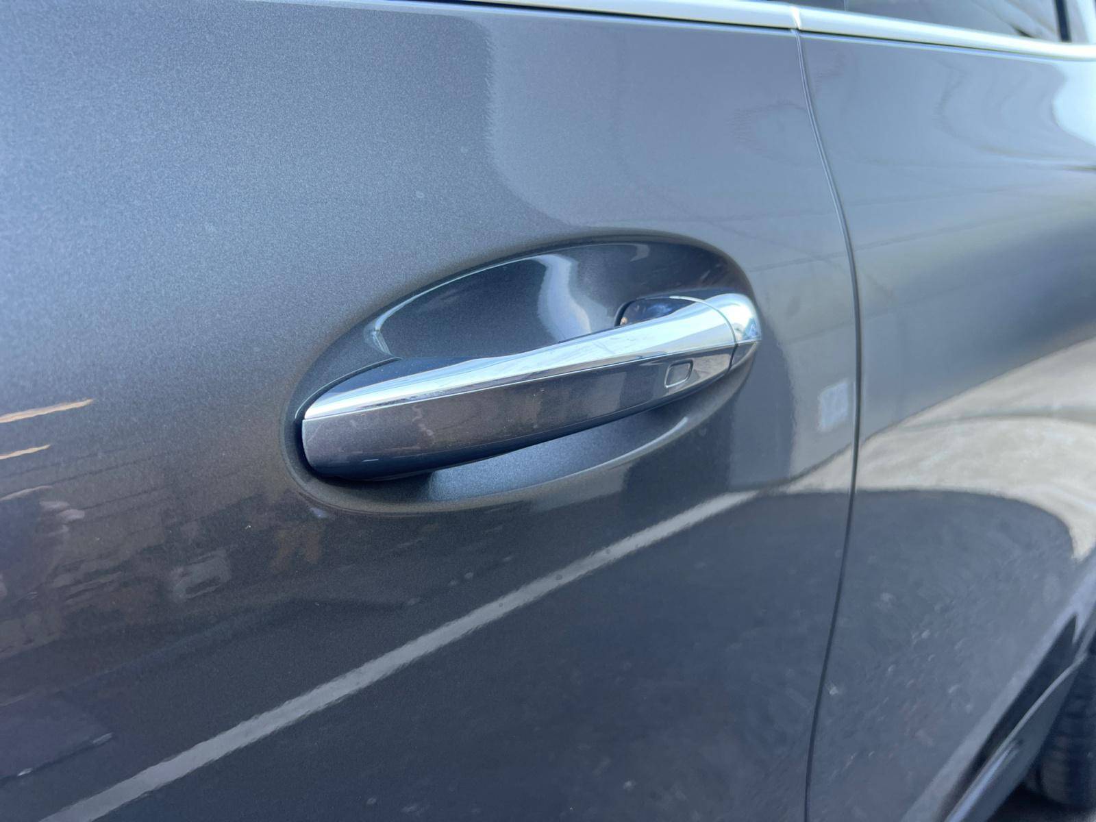 Image Mercedes-Benz GLA 200 d AMG Line  GLA 200 d AMG Line