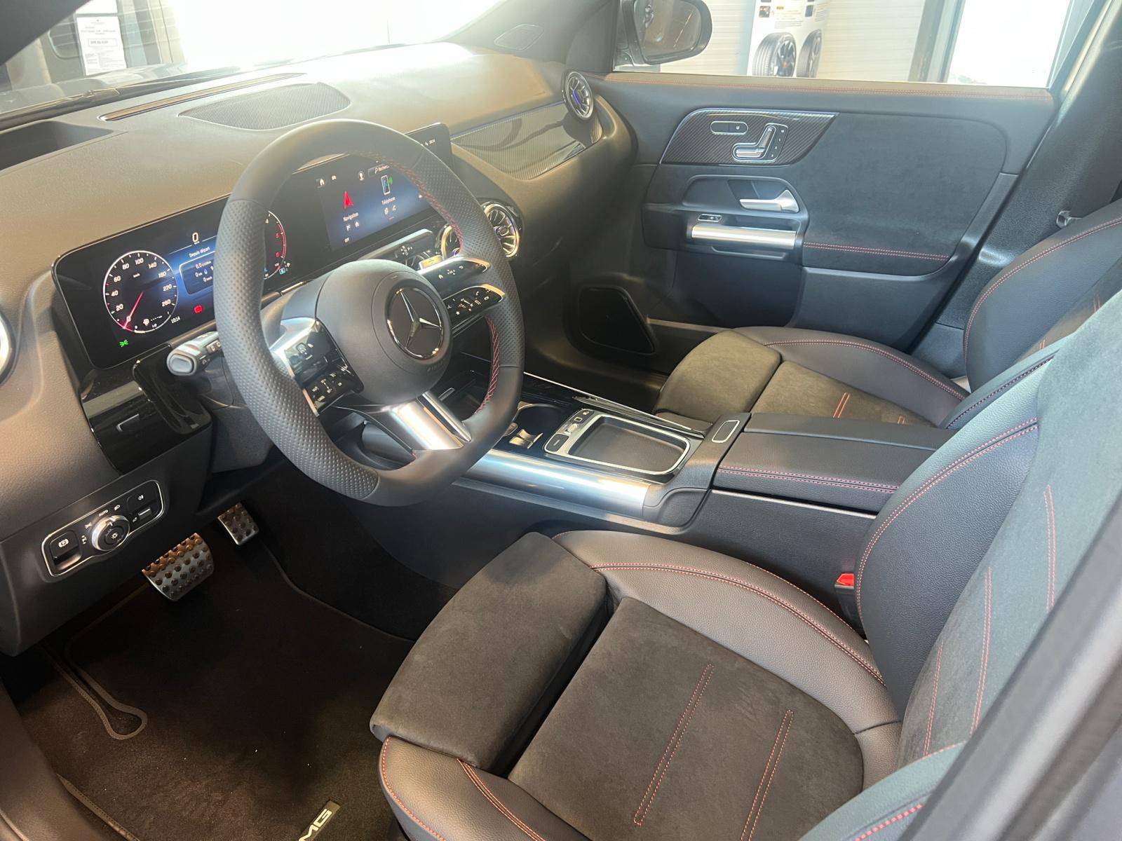 Image Mercedes-Benz GLA 200 d AMG Line  GLA 200 d AMG Line