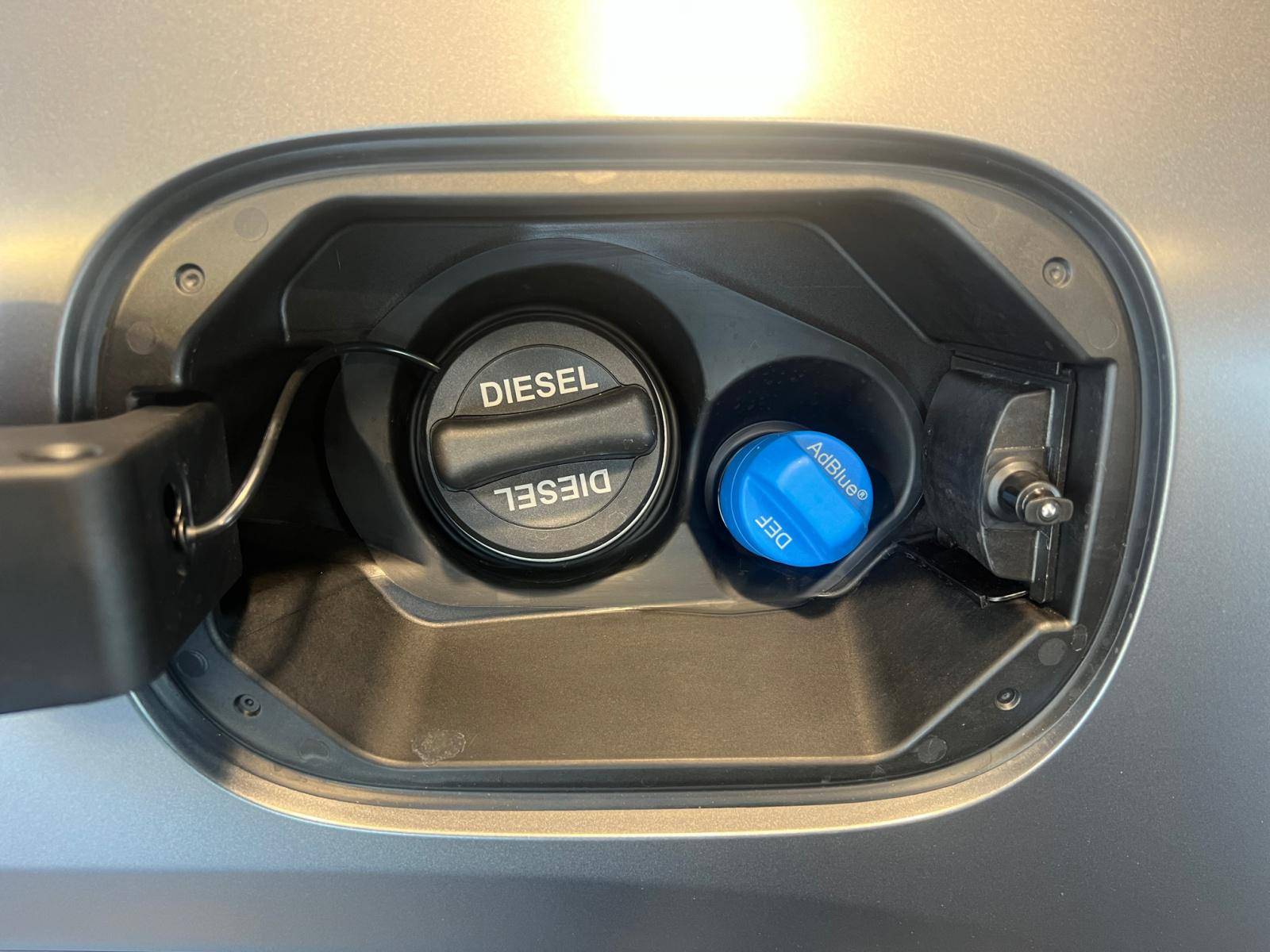 Image Mercedes-Benz GLA 200 d AMG Line  GLA 200 d AMG Line