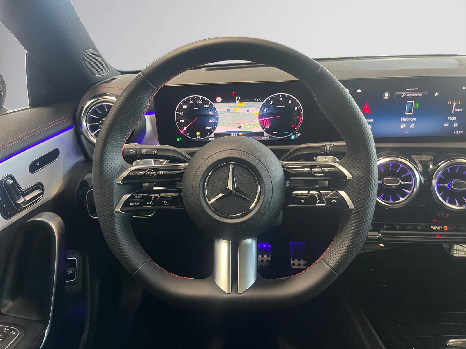 Image Mercedes-Benz CLA SHOOTING BRAKE CLA 200 Shooting Brake AMG Line  CLA 200 Shooting Brake AMG Line