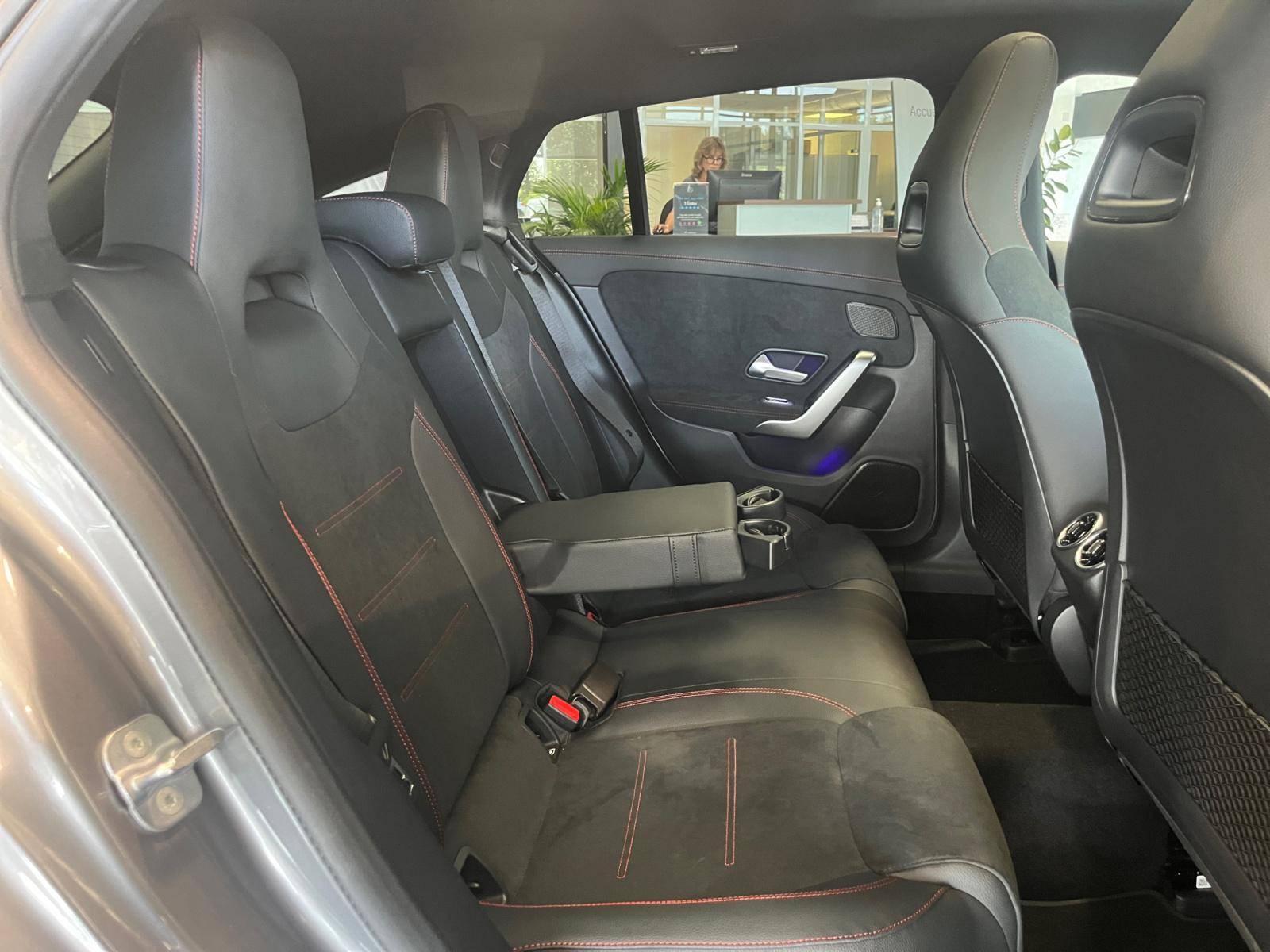 Image Mercedes-Benz CLA SHOOTING BRAKE CLA 200 Shooting Brake AMG Line  CLA 200 Shooting Brake AMG Line