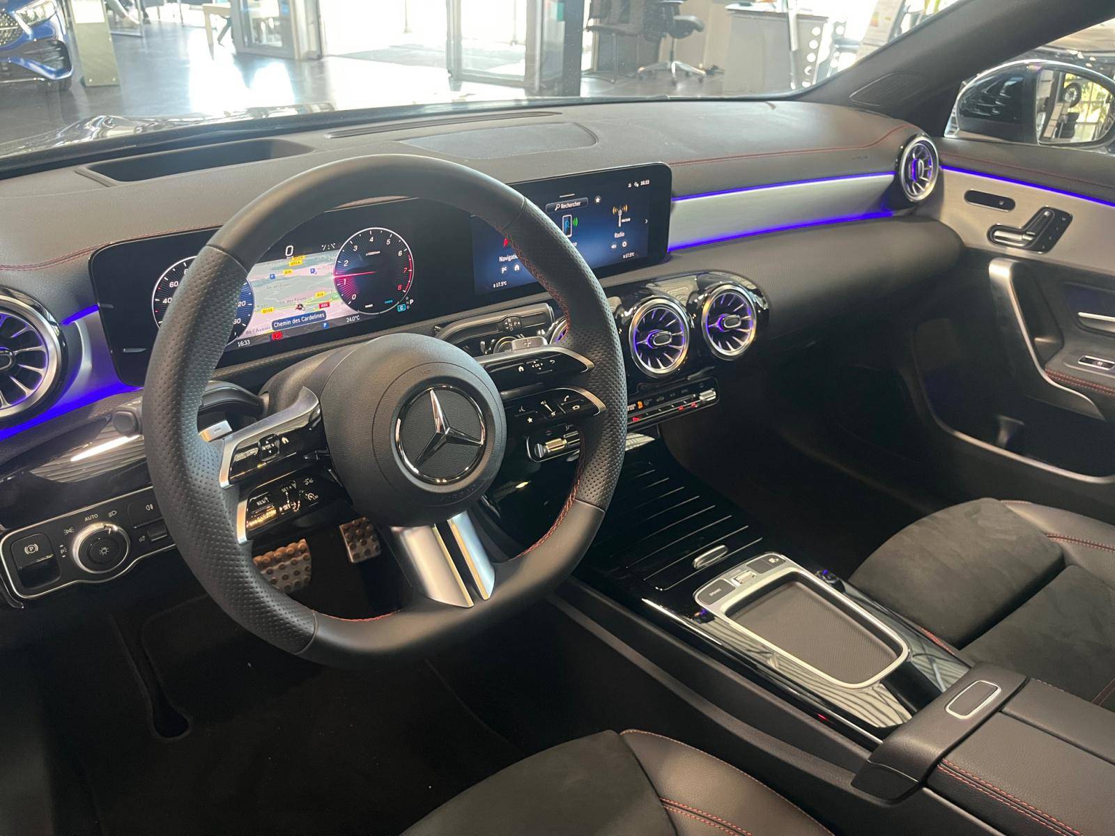 Image Mercedes-Benz CLA SHOOTING BRAKE CLA 200 Shooting Brake AMG Line  CLA 200 Shooting Brake AMG Line