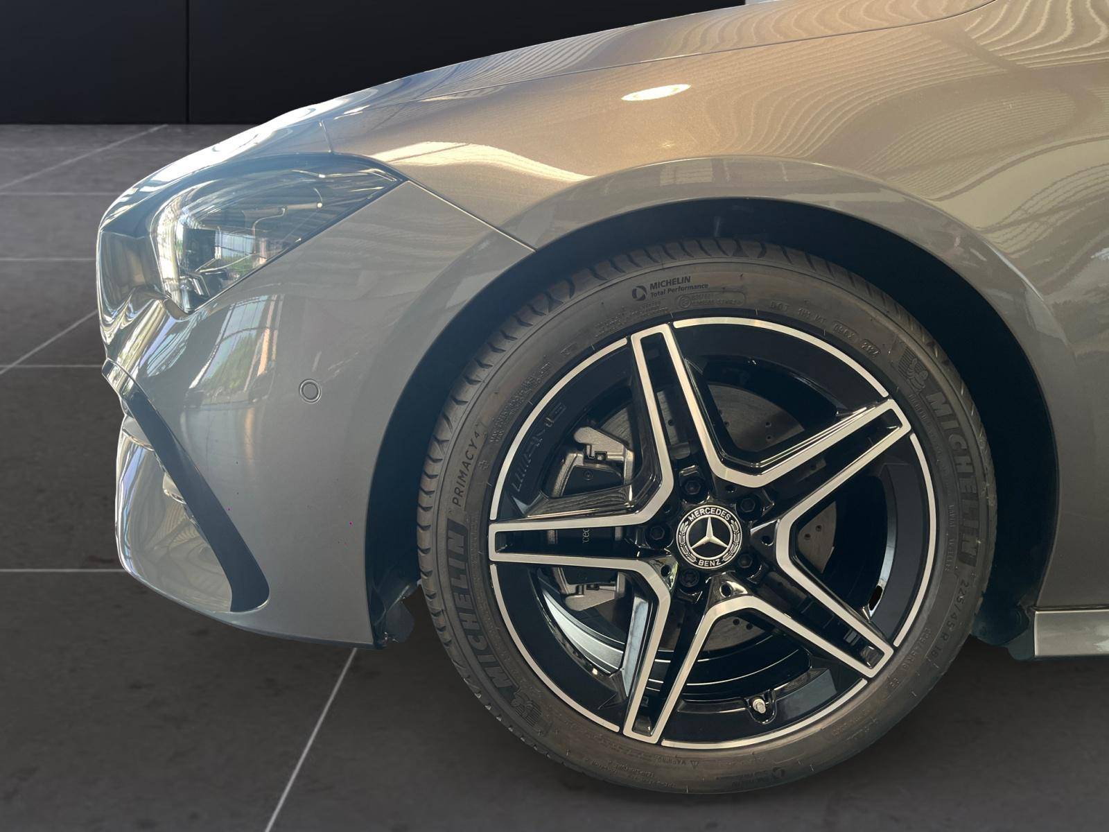 Image Mercedes-Benz CLA SHOOTING BRAKE CLA 200 Shooting Brake AMG Line  CLA 200 Shooting Brake AMG Line