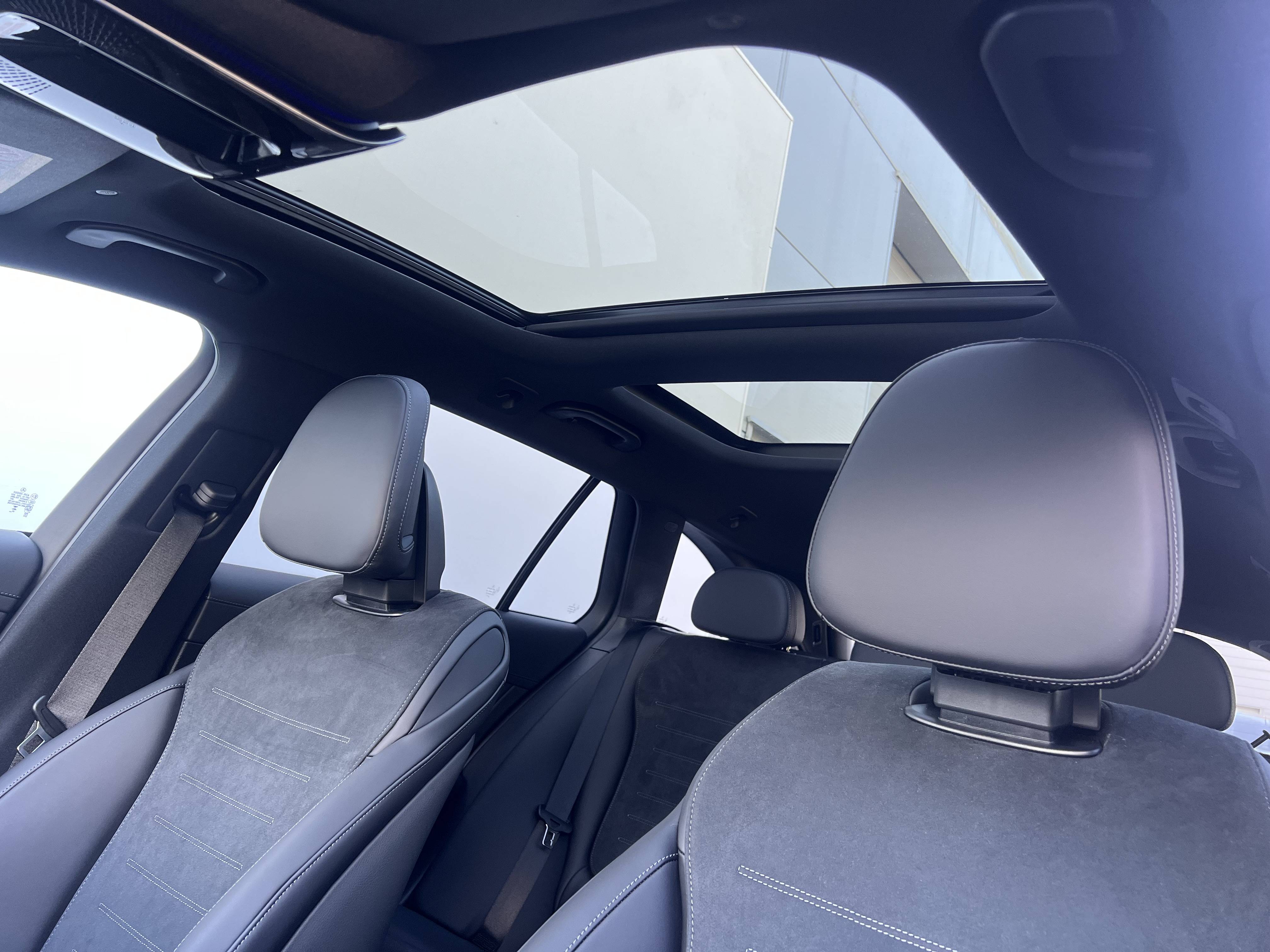 Image Mercedes-Benz CLASSE C BREAK Classe C 300 e Hybrid EQ Break AMG Line  Classe C 300 e Hybrid EQ Break AMG Line