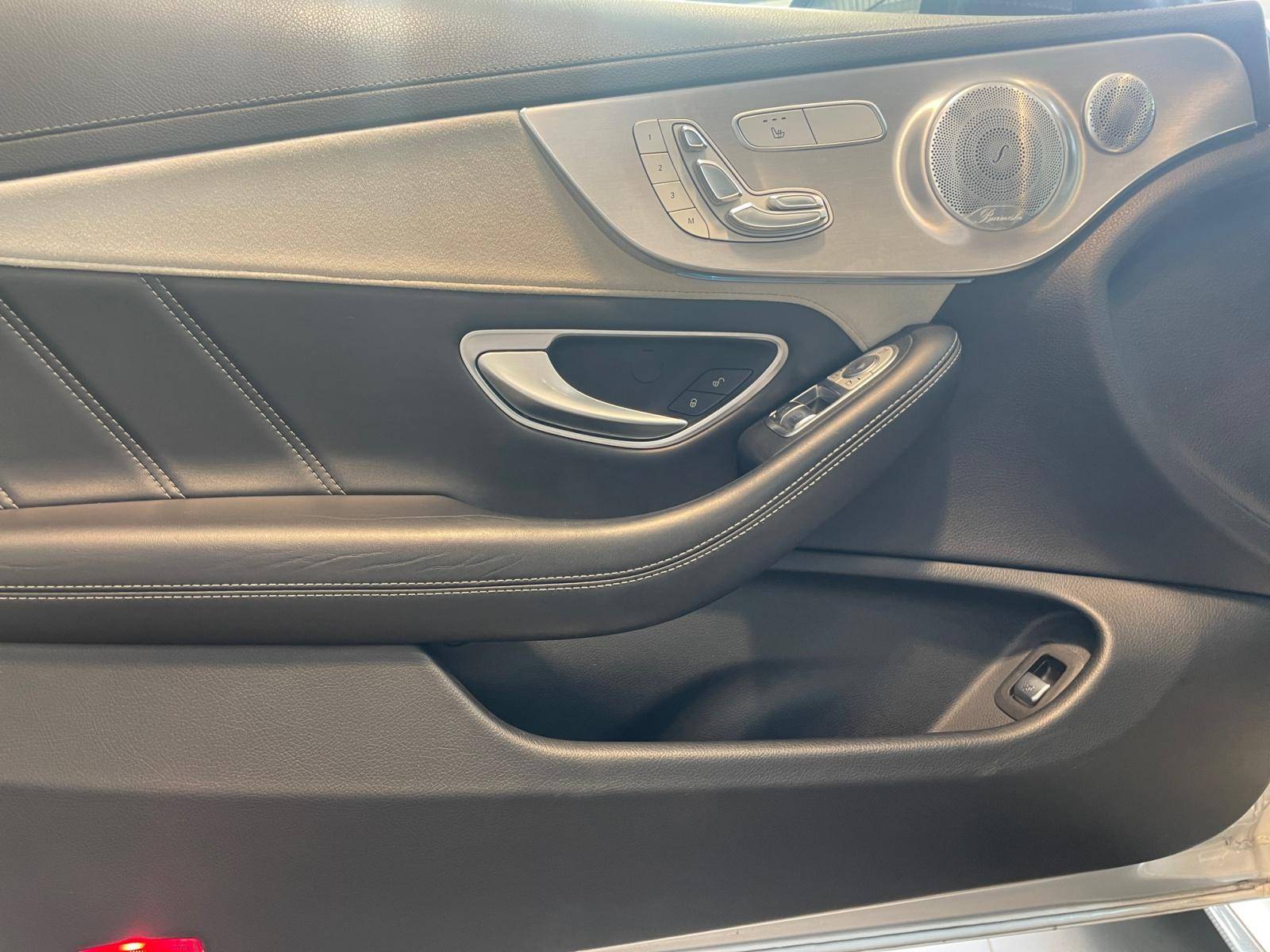 Image Mercedes-Benz CLASSE C COUPÉ AMG C 63 S  Classe C Coupé 63 S Mercedes-AMG SPEEDSHIFT MCT AMG