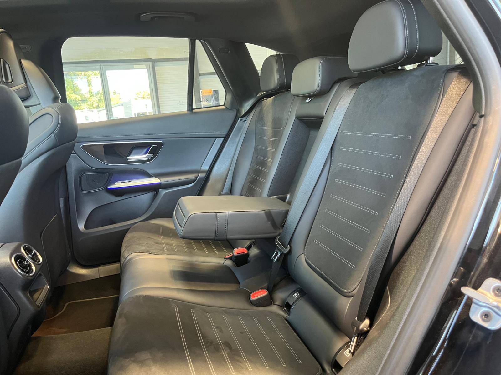 Image Mercedes-Benz GLC SUV GLC 300 de 4MATIC AMG Line  GLC 300de 4MATIC AMG Line