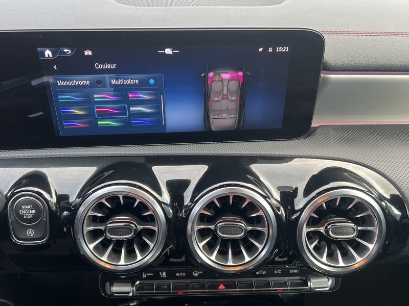 Image Mercedes-Benz CLA SHOOTING BRAKE CLA 200 Shooting Brake AMG Line  