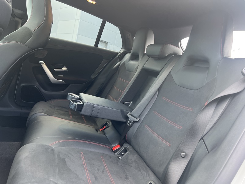 Image Mercedes-Benz CLA SHOOTING BRAKE CLA 200 Shooting Brake AMG Line  