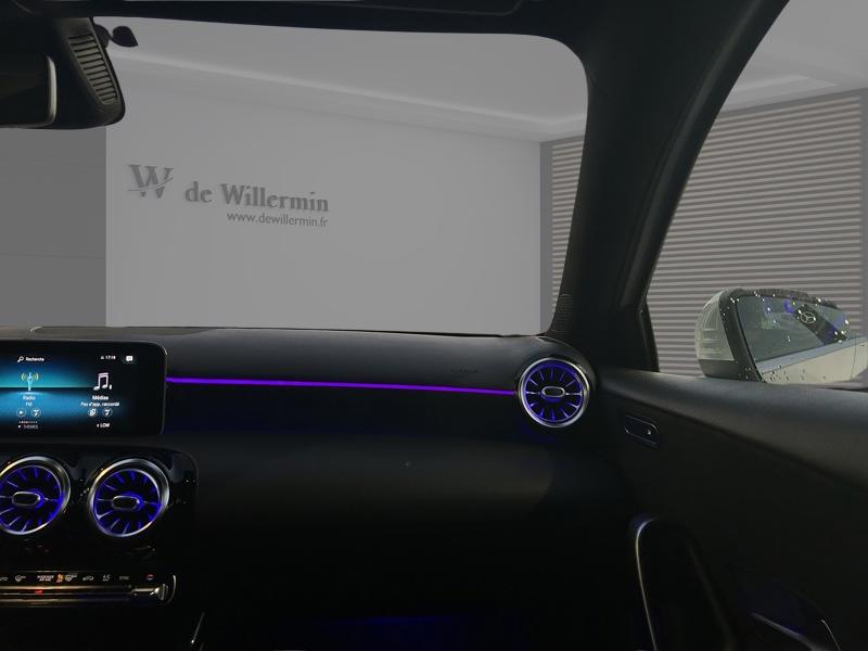 Image Mercedes-Benz CLASSE A A 180 d AMG Line Classe A 180 d 7G-DCT AMG Line