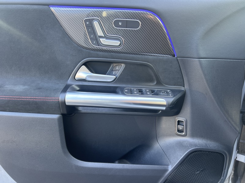 Image Mercedes-Benz GLA 200 d AMG Line  