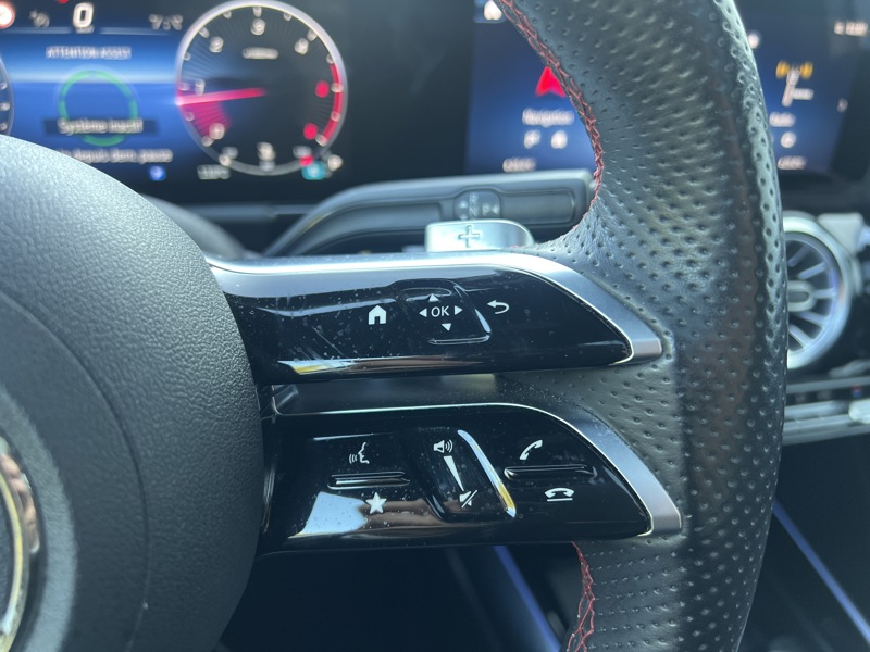 Image Mercedes-Benz GLA 200 d AMG Line  