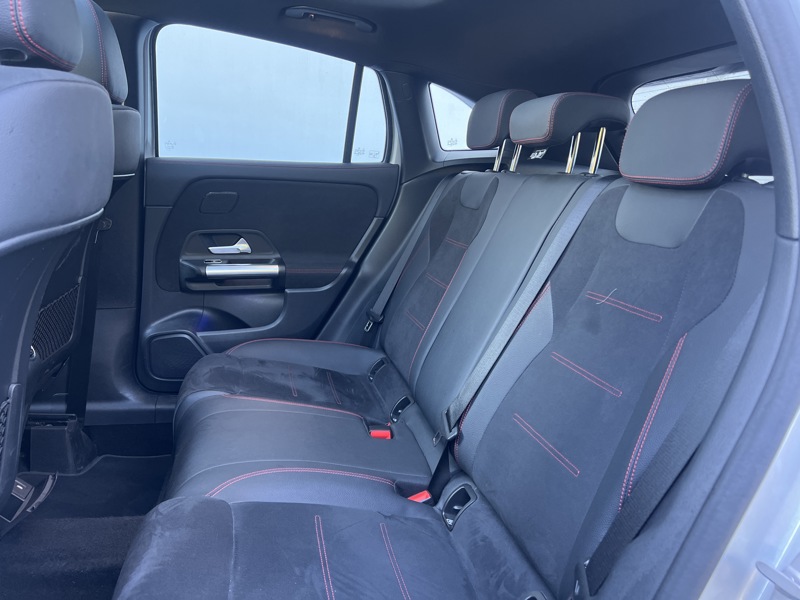 Image Mercedes-Benz GLA 200 d AMG Line  