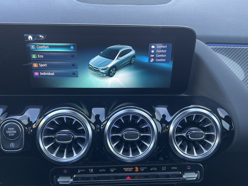 Image Mercedes-Benz GLA 200 d AMG Line  