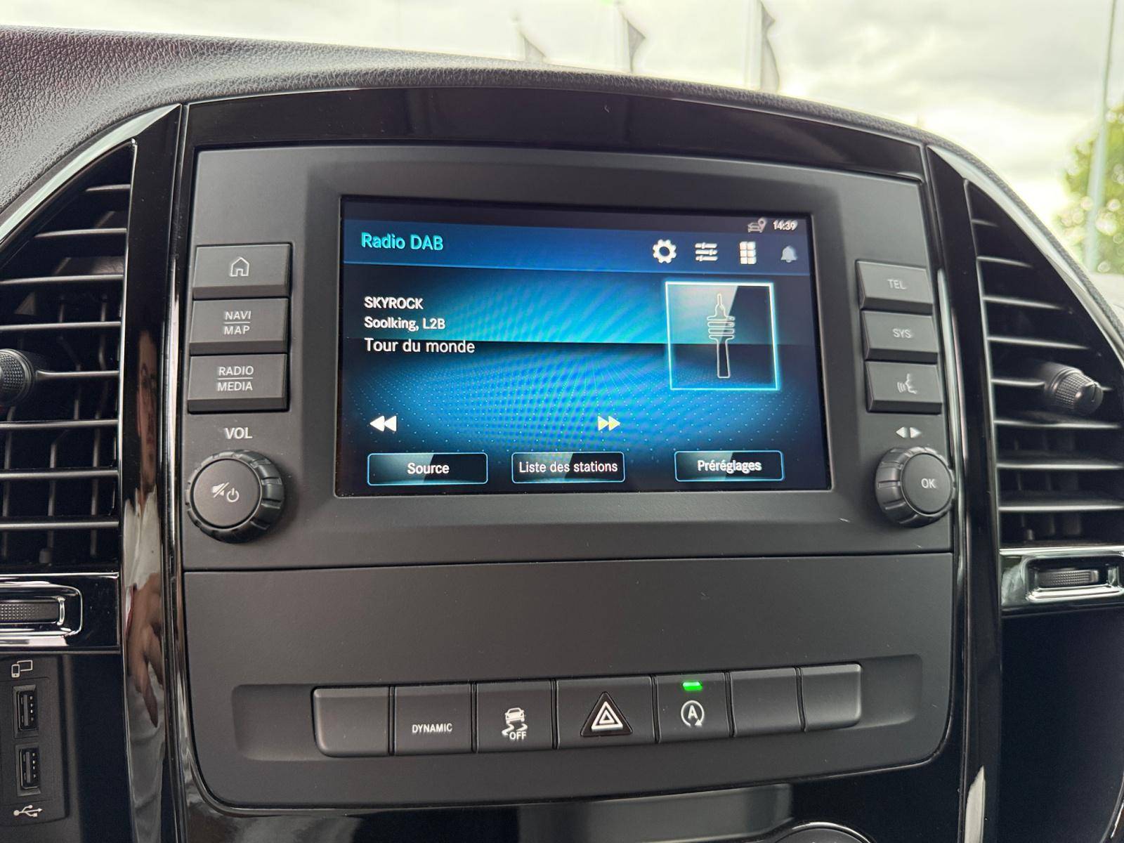 Image Mercedes-Benz VITO 119 CDI Fourgon Long  VITO FOURGON 119 CDI LONG BVA RWD SELECT