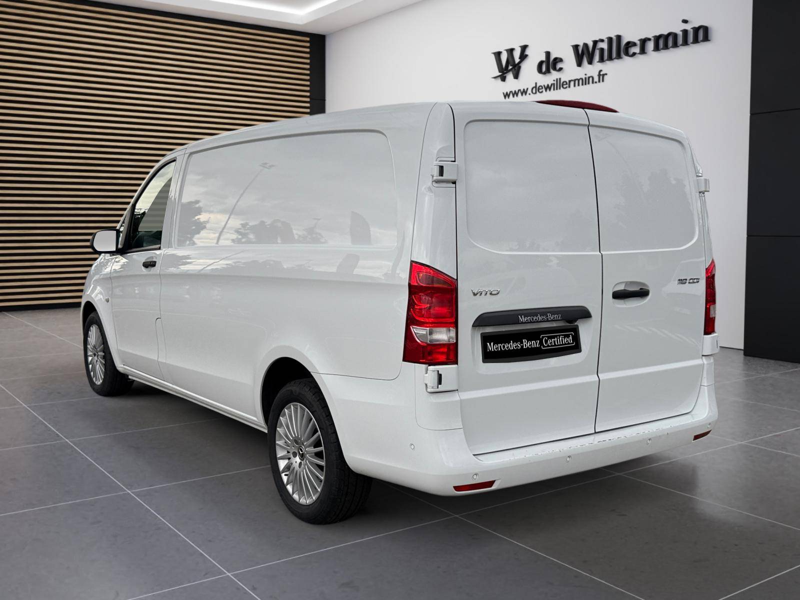 Image Mercedes-Benz VITO 119 CDI Fourgon Long  VITO FOURGON 119 CDI LONG BVA RWD SELECT