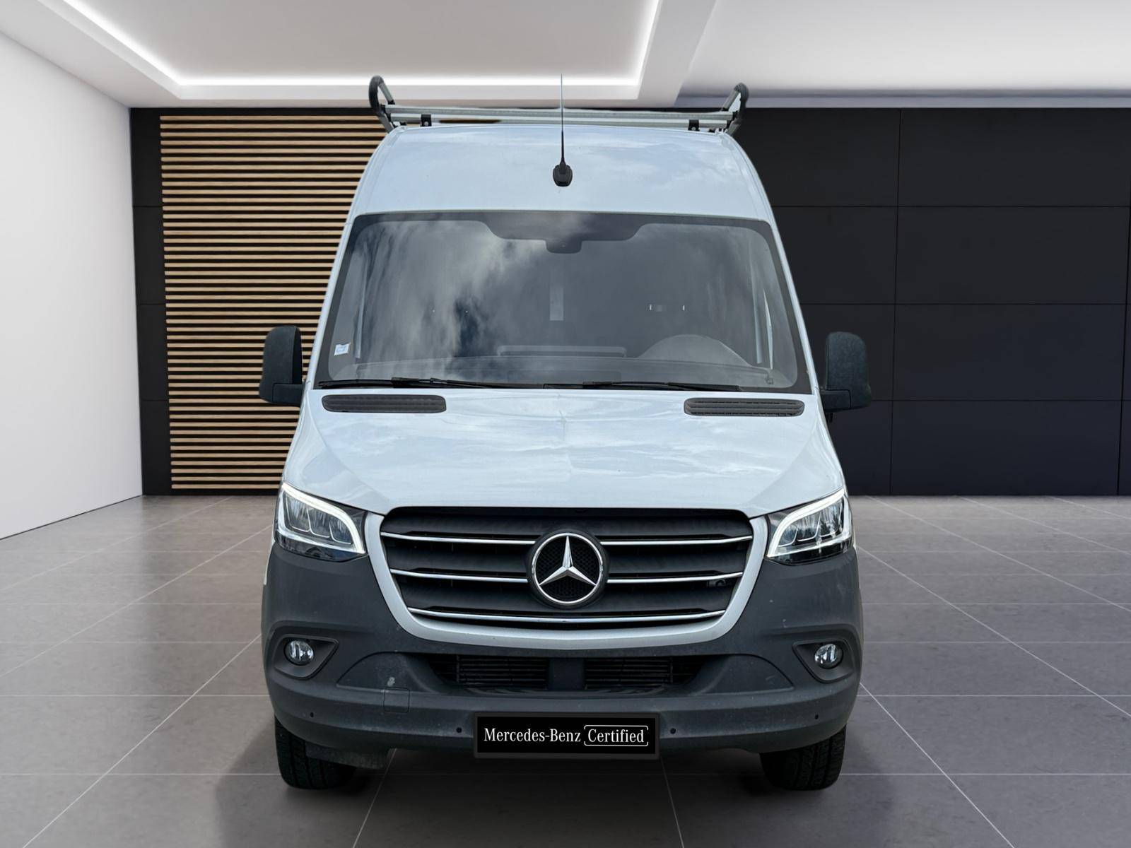 Image Mercedes-Benz SPRINTER 319 CDI Fourgon Toit sureleve Standard  SPRINTER FGN 319 CDI 37 3.5T PROPULSION