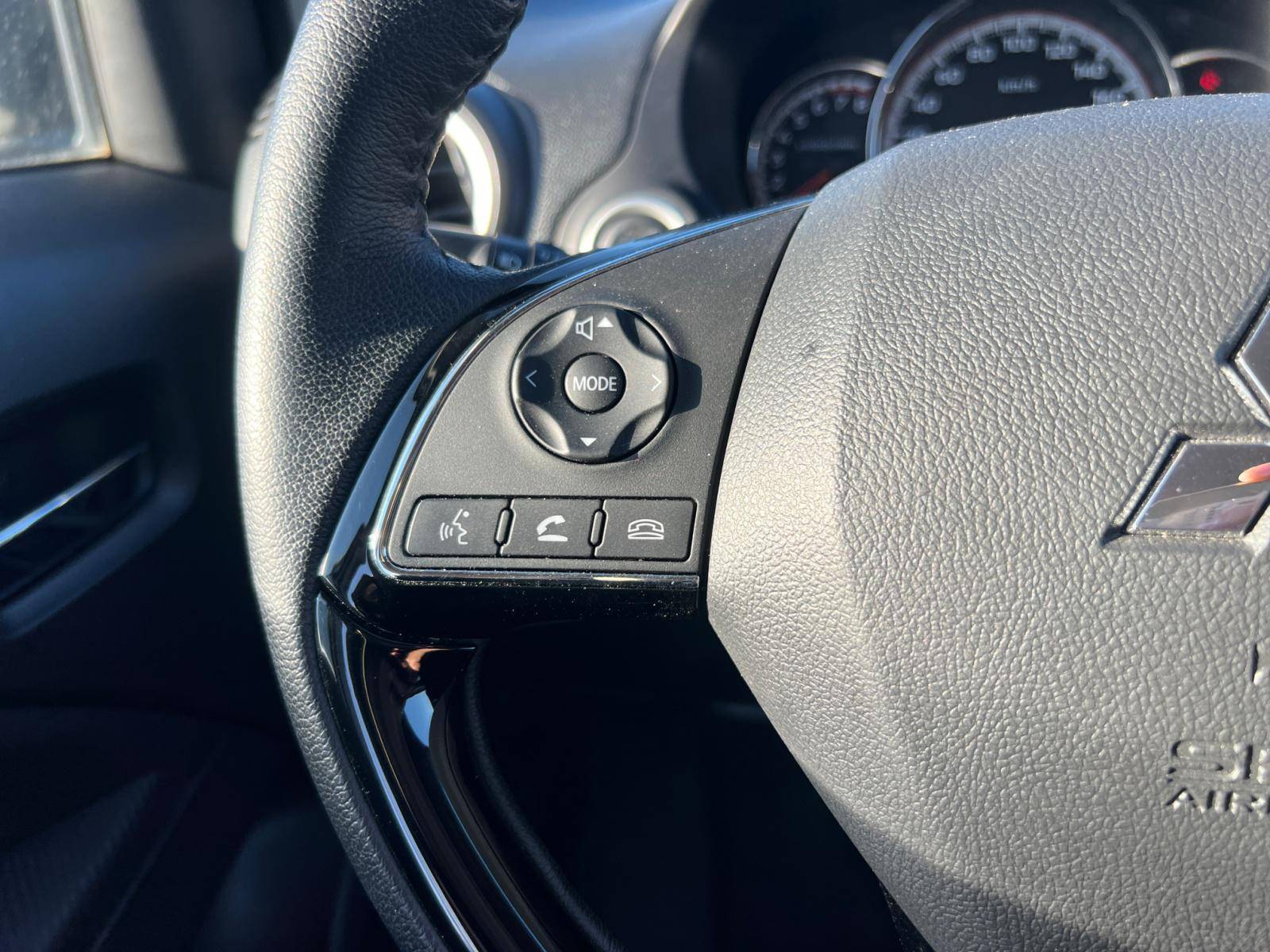 Image Mitsubishi SPACE STAR 1.2 MIVEC 71ch CVT AS&G Red Line Edition  SPACE STAR 1.2 RED LINE EDITION CVT MY24