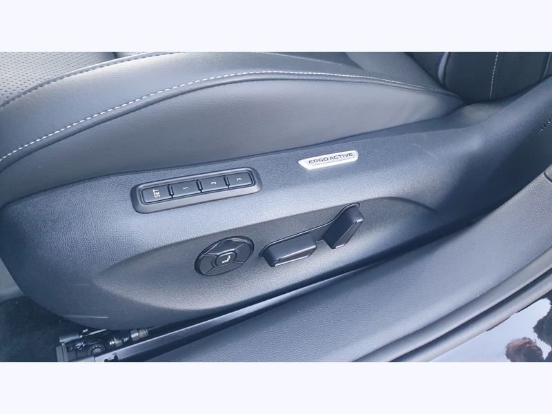 Image Volkswagen PASSAT VARIANT 1.5 eTSI 110 kW R-Line  1.5 150 ch DSG7