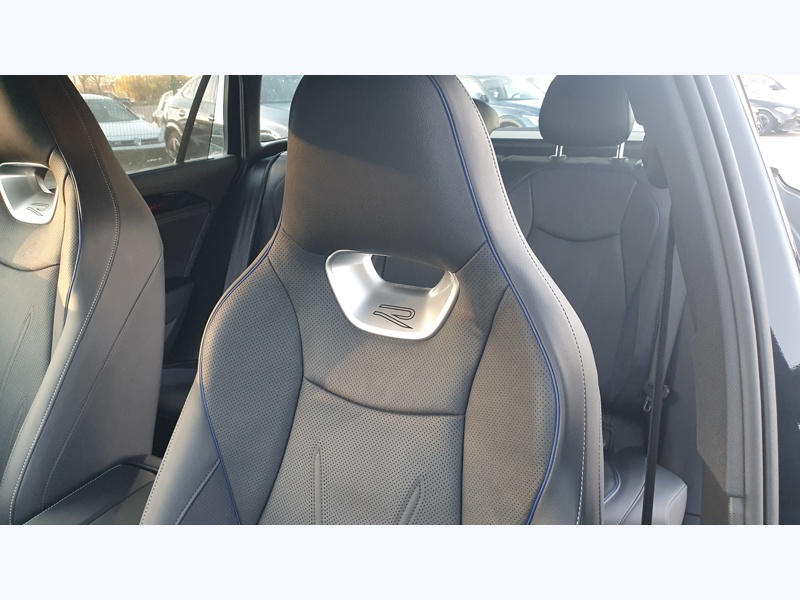 Image Volkswagen PASSAT VARIANT 1.5 eTSI 110 kW R-Line  1.5 150 ch DSG7