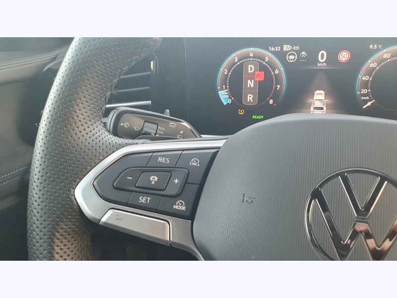 Image Volkswagen PASSAT VARIANT 1.5 eTSI 110 kW R-Line  1.5 150 ch DSG7