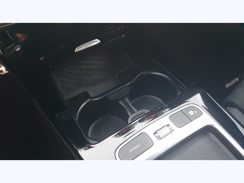 Image Mercedes-Benz CLASSE A 200 d Berline AMG Line  