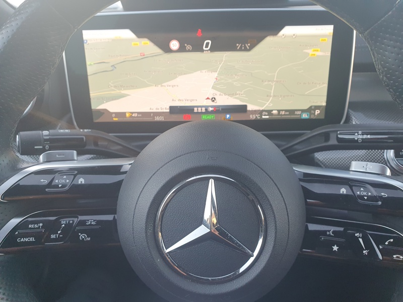 Image Mercedes-Benz CLASSE C BERLINE Classe C 300 e Hybrid EQ Berline AMG Line  Classe C 300 e Hybrid EQ Berline AMG Line