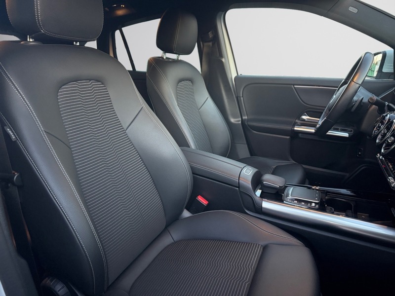 Image Mercedes-Benz GLA 200 d  Progressive Line 8G-DCT  