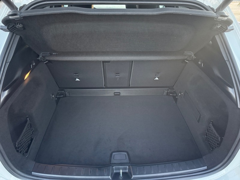 Image Mercedes-Benz GLA 200 d  Progressive Line 8G-DCT  