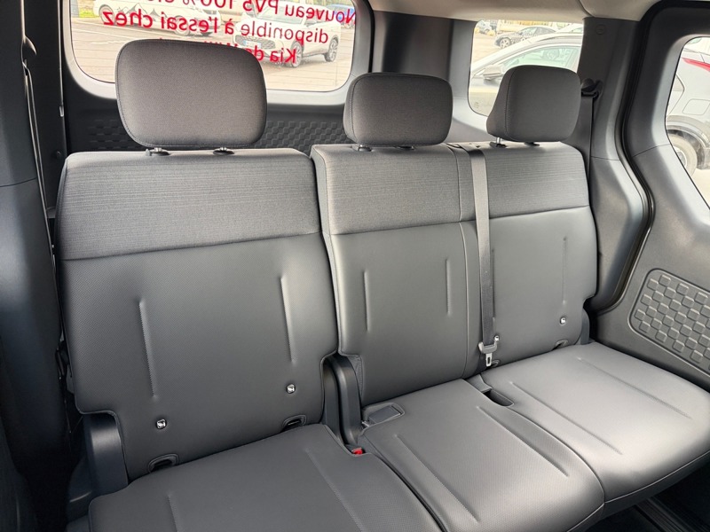 Image Kia PV5 PASSENGER BEV 71.2 KWH PLUS AUTO  PV5 OSOBOWY 5-MIEJSCOWY 71,2KWH