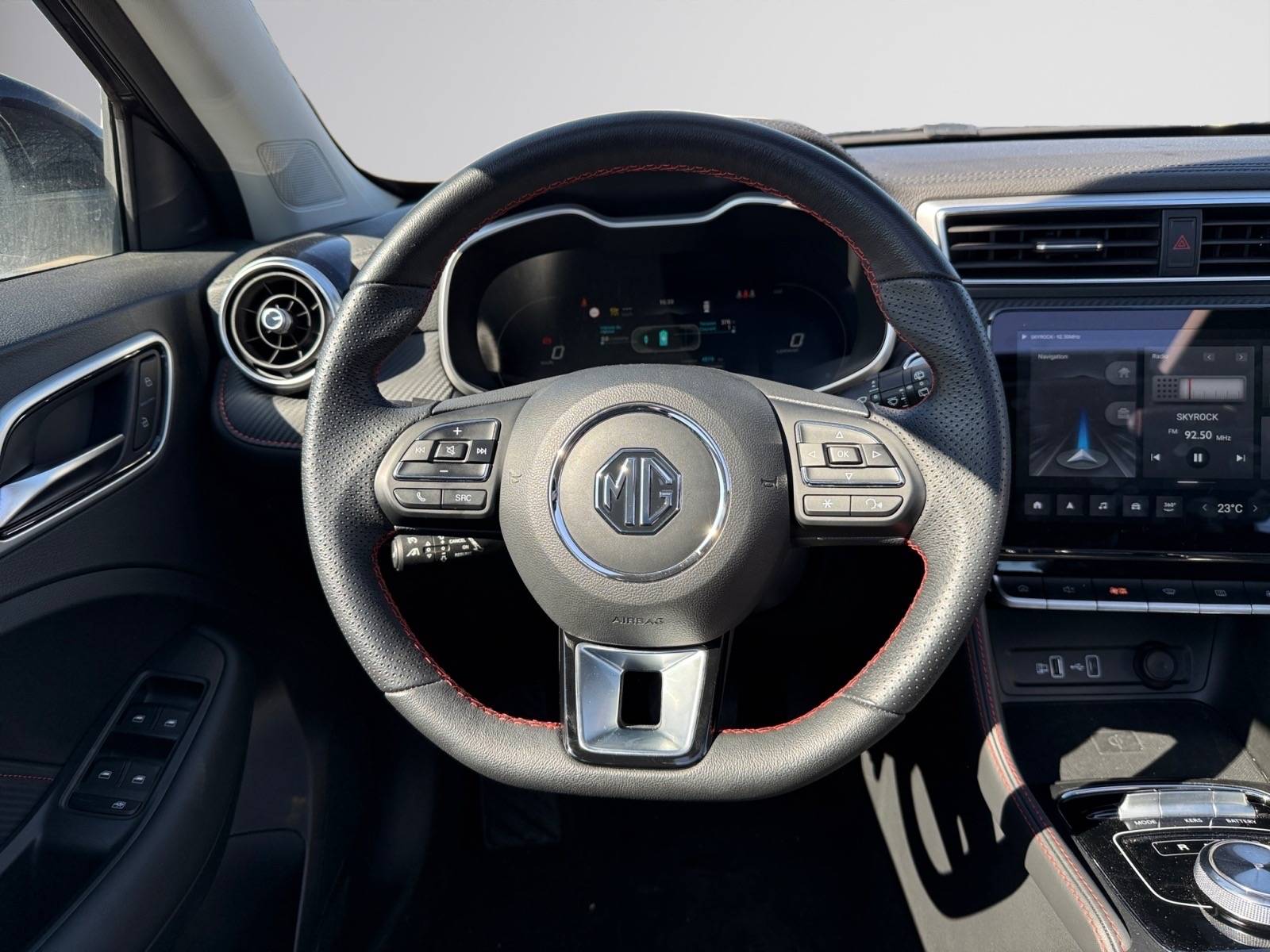 Image MG ZS Luxury 70kWh  ZS EV AUTONOMIE ETENDUE 70KWH LUXURY